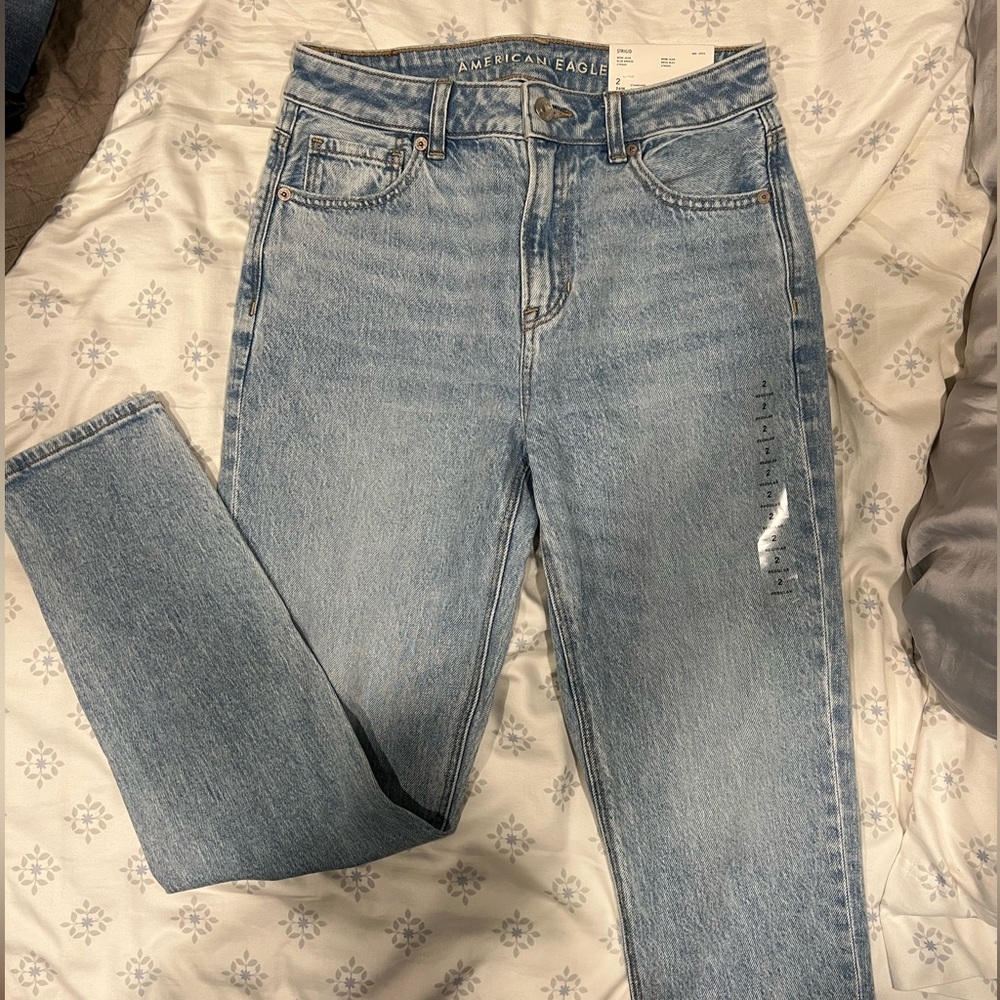 American Eagle Mom Jean